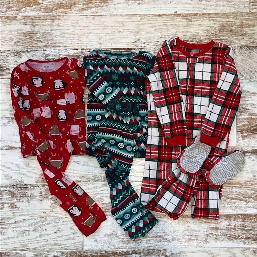 5T holiday pajama bundle